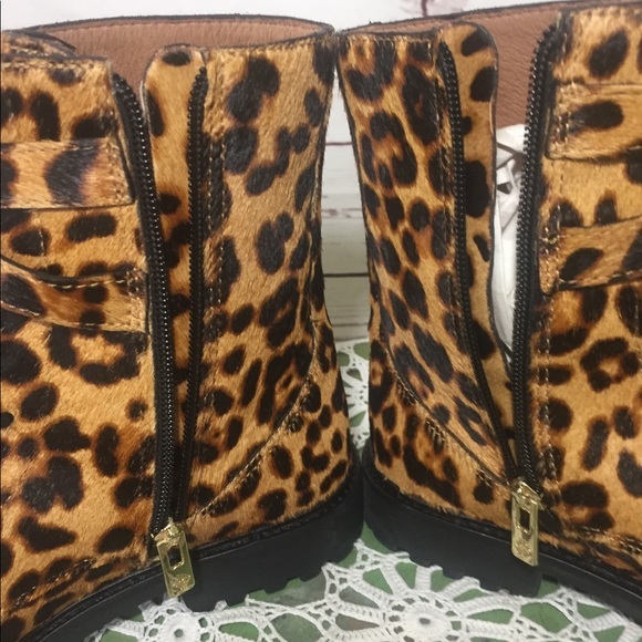 🌸NWOB Antonio Melani Dyed Cow Hair Combat Style Boots - Picture 8 of 12